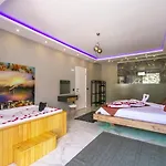 İslamlar 1 Bedroom Secluded With Private Pool Hot Tub *