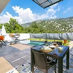 İslamlar 1 Bedroom Secluded With Private Pool Hot Tub Villa
