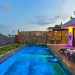 İslamlar 1 Bedroom Secluded With Private Pool Hot Tub