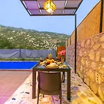 İslamlar 1 Bedroom Secluded With Private Pool Hot Tub Villa *