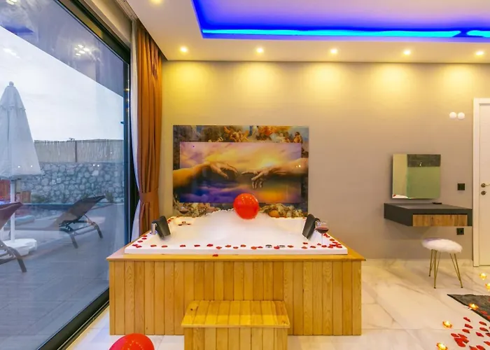 İslamlar 1 Bedroom Secluded With Private Pool Hot Tub Villa Kalkan