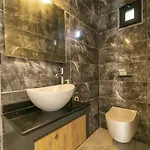 İslamlar 1 Bedroom Secluded With Private Pool Hot Tub Villa