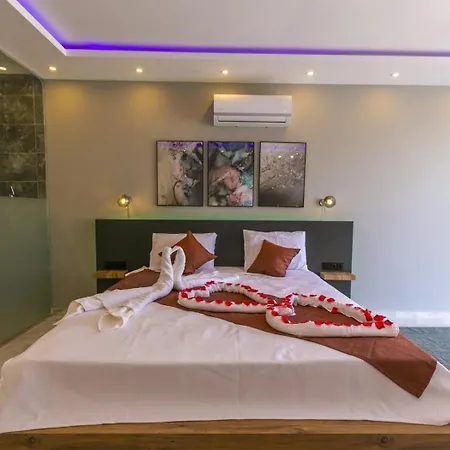 İslamlar 1 Bedroom Secluded With Private Pool Hot Tub فيلة