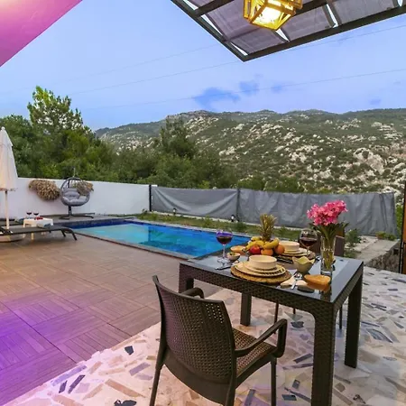 İslamlar 1 Bedroom Secluded With Private Pool Hot Tub * Kalkan