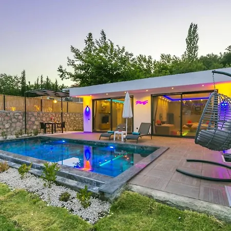 Villa İslamlar 1 Bedroom Secluded With Private Pool Hot Tub
